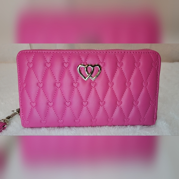 Betsey Johnson Azalea Rosebud XO Quilted Heart Wallet Wristlet NWT - Picture 5 of 12